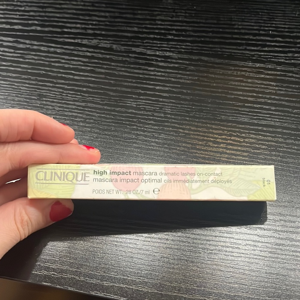 Clinique high impact mascara- shade 01 black
